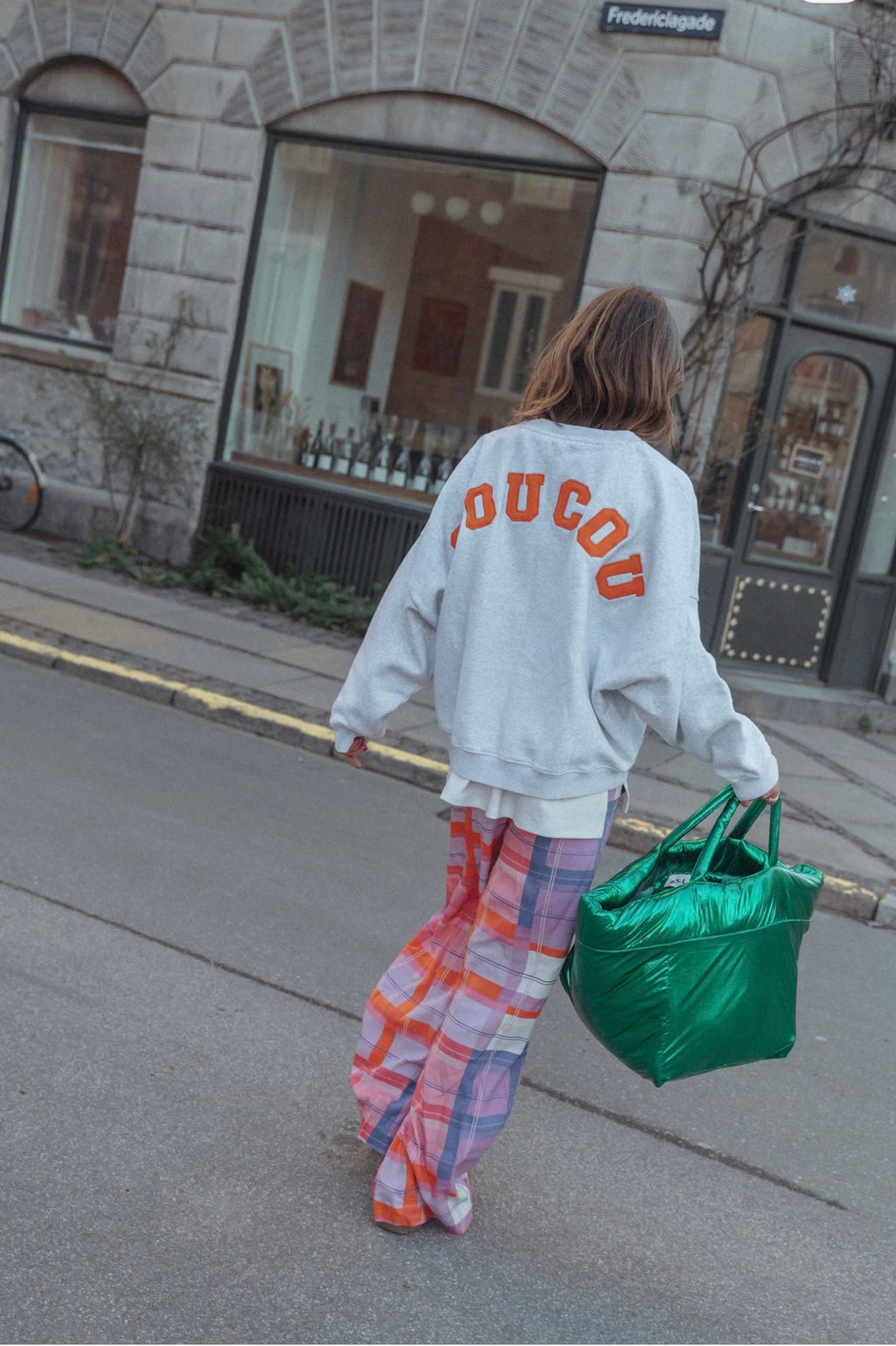 Coucou One size Joseph sweater - Light grey with orange letters