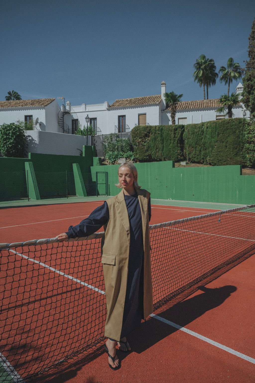 Baguette sweater dress - Navy with red letters