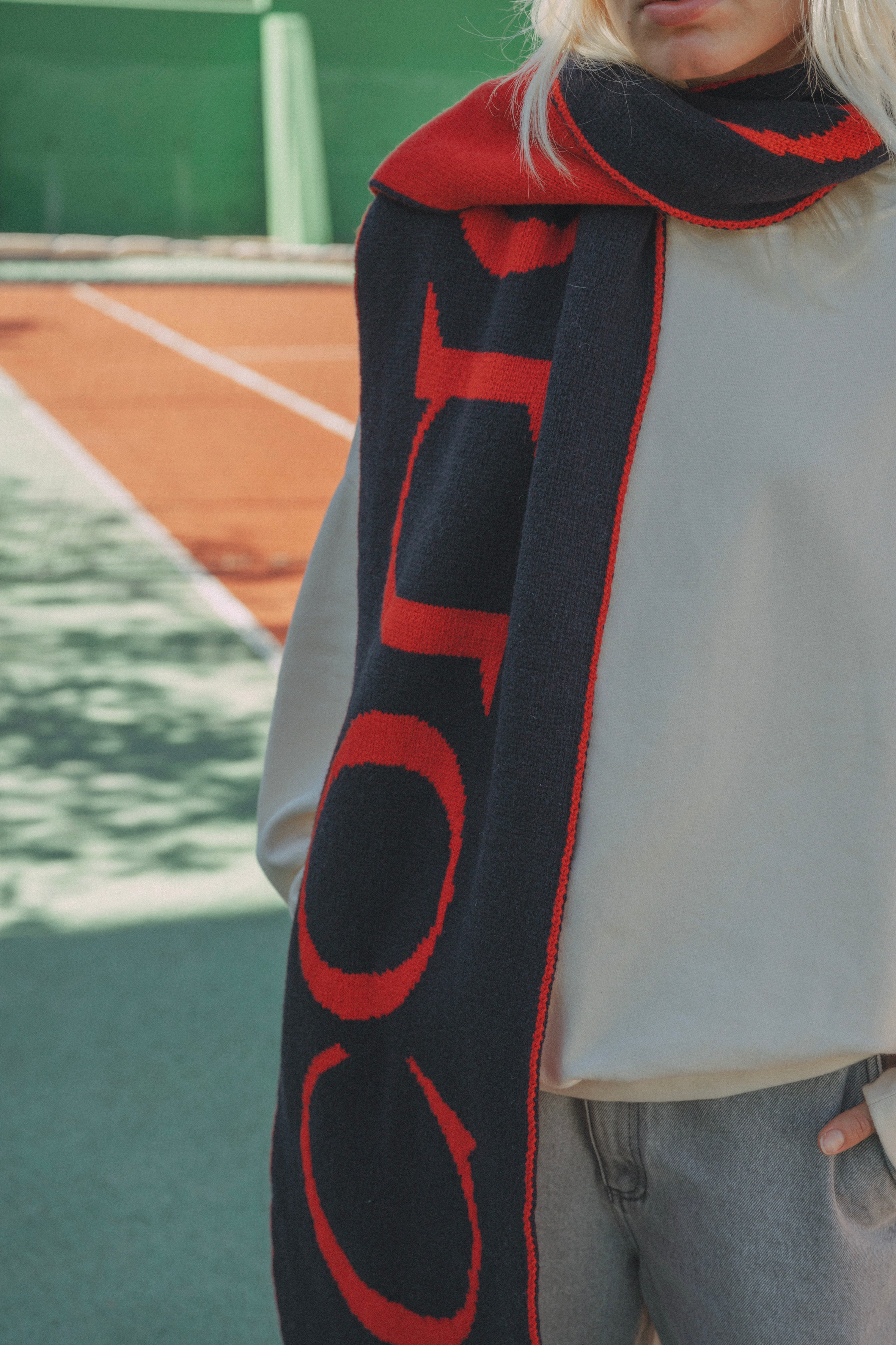 Willow scarf - Navy with red coucou logo