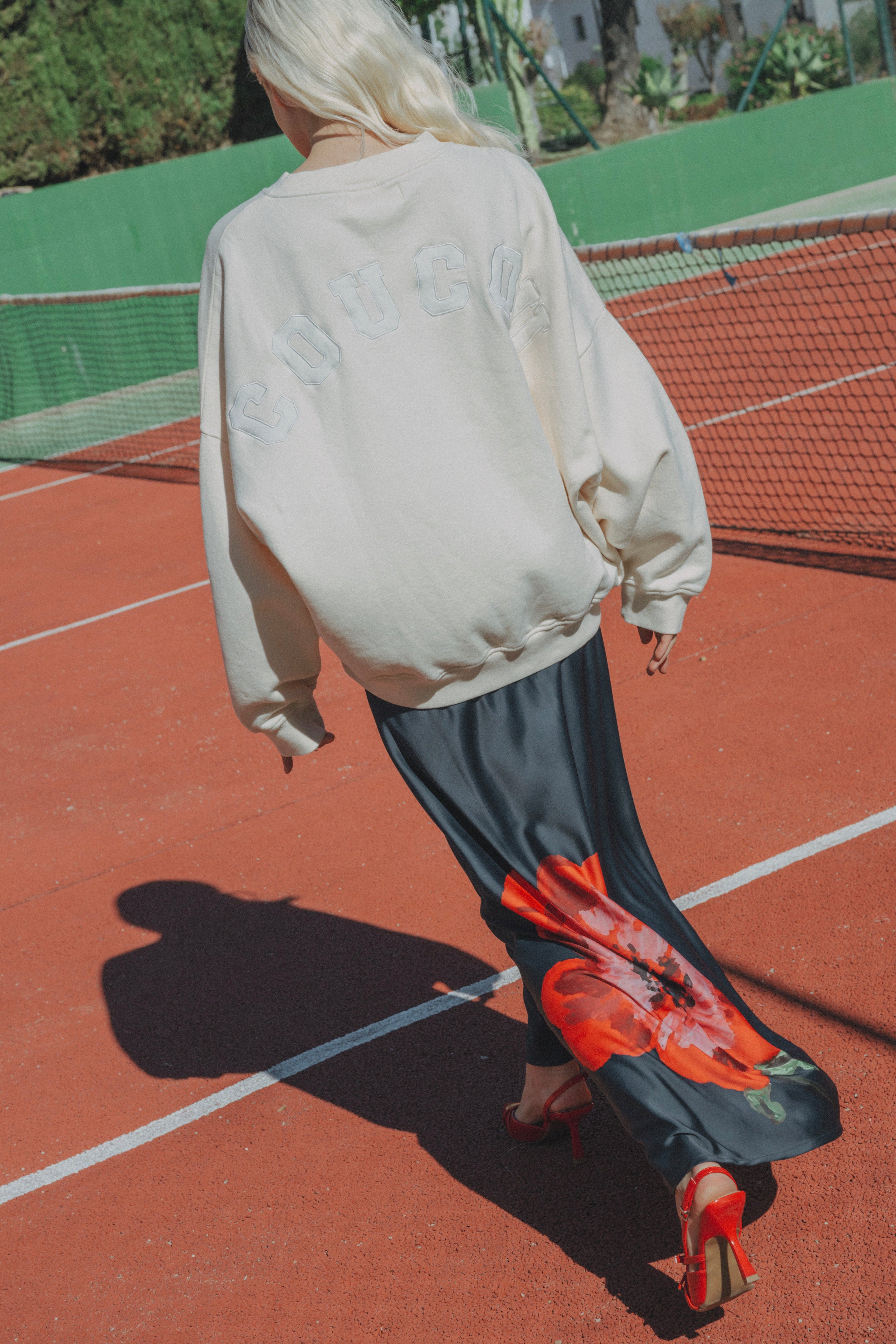 Sunshine skirt - Navy with poppy print