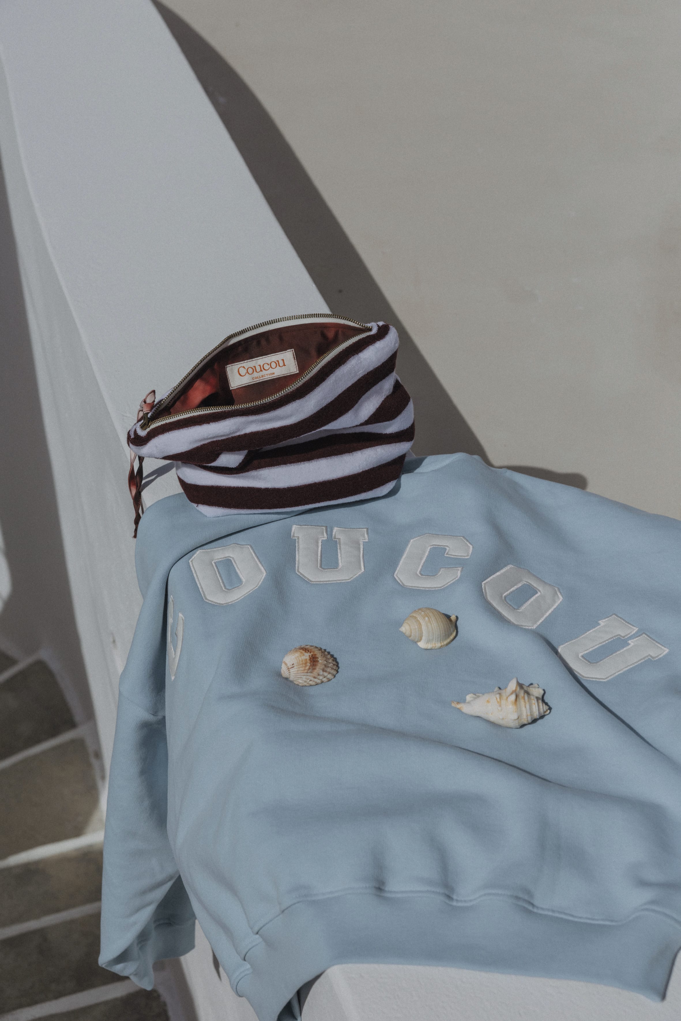 Coucou One size Joseph sweater - Light blue with ecru letters