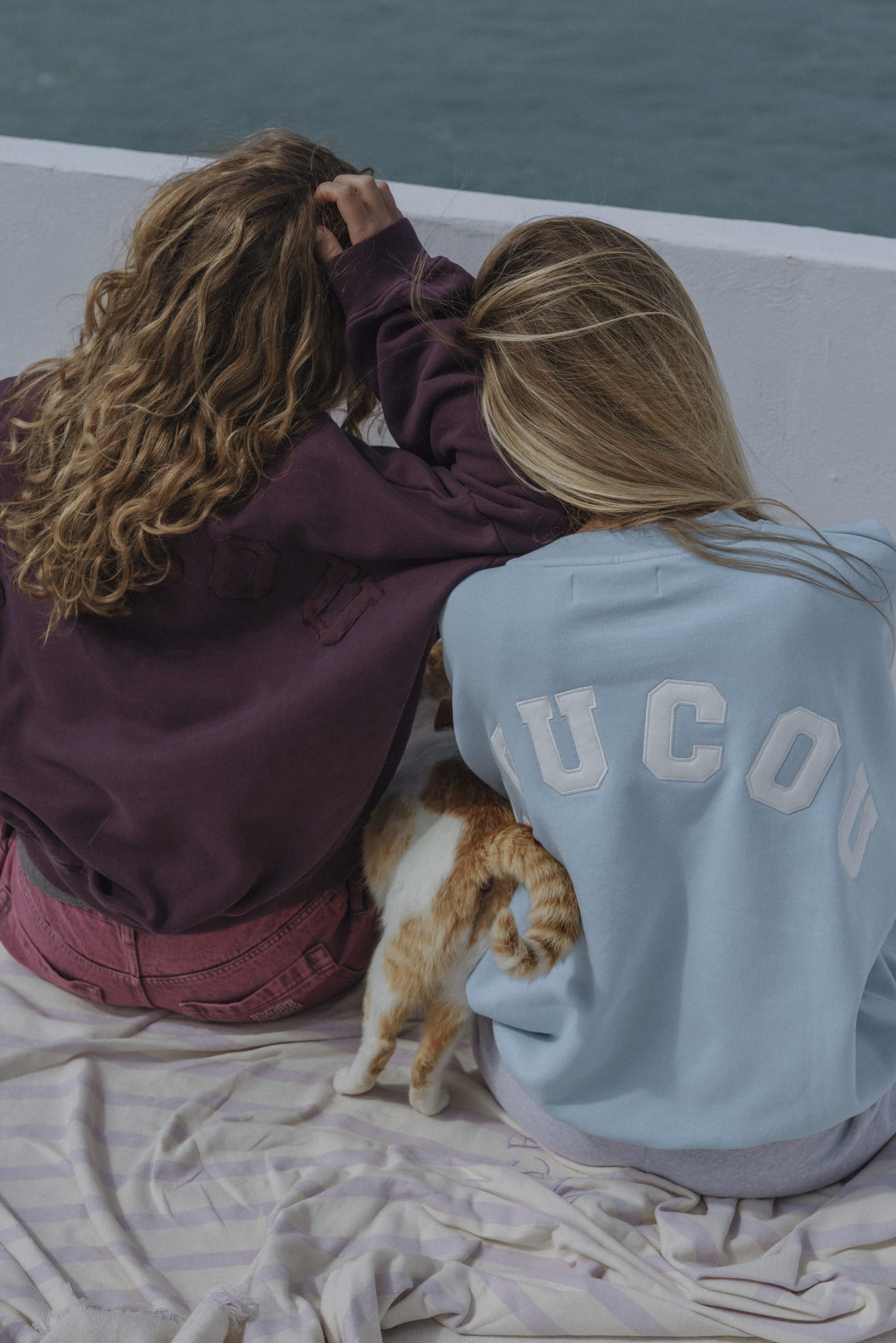 Coucou One size Joseph sweater - Light blue with ecru letters
