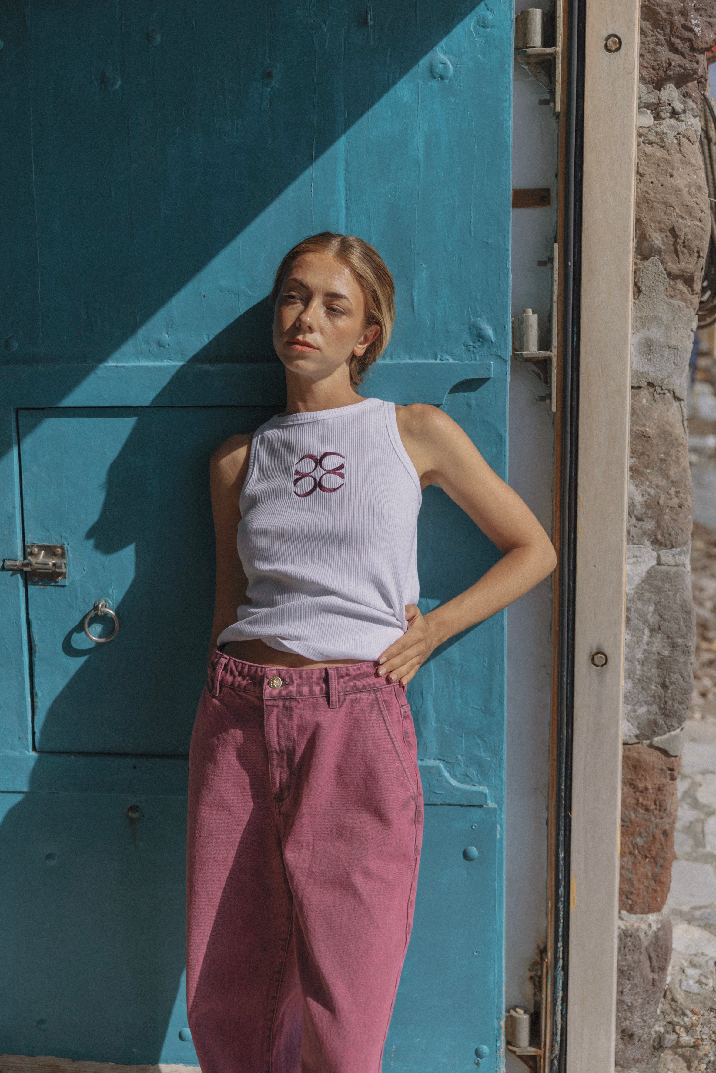 Bali tank top - White with bordeaux logo