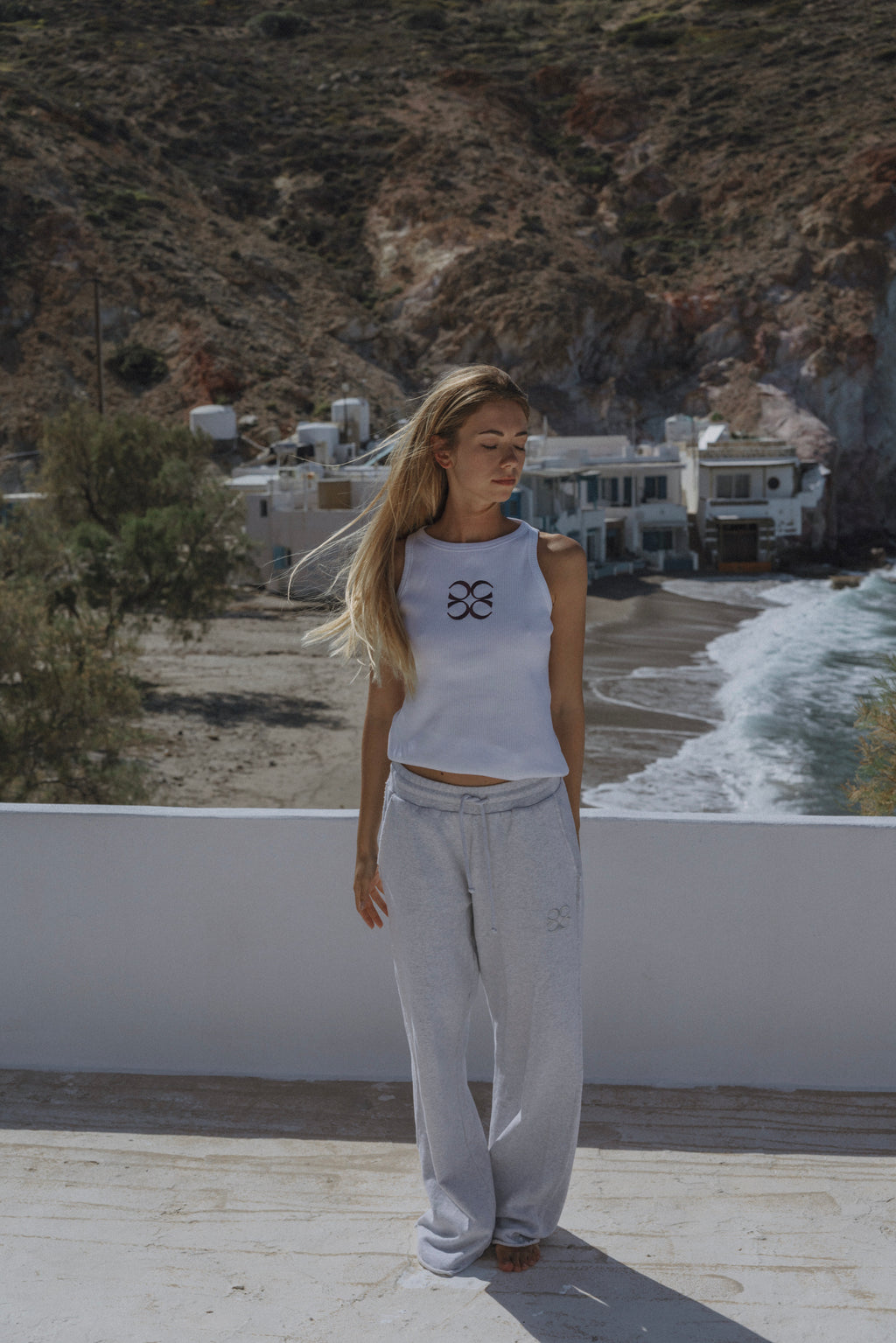 Bali tank top - White with bordeaux logo